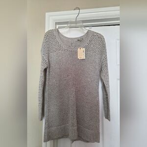 Lucky Brand Women's Light Gray Crew Neck Sweater